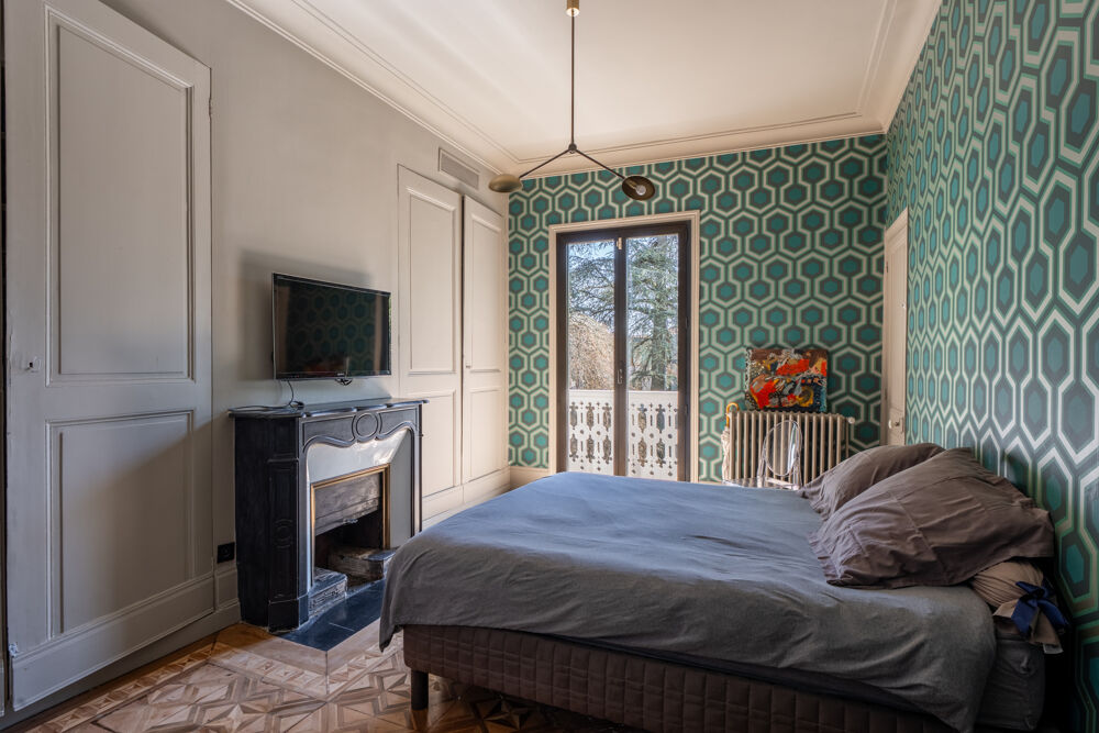 à vendre  Propriété/château Grenoble (38100)