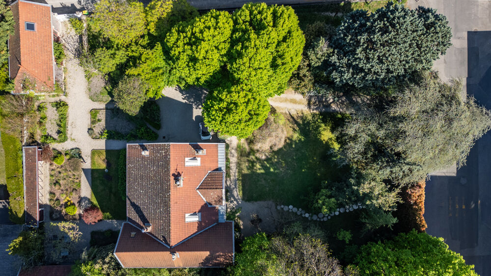 à vendre  Propriété/château Grenoble (38100)
