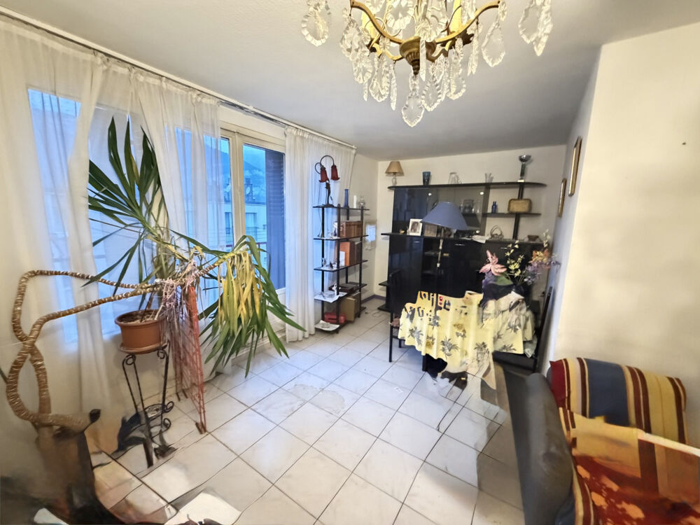 Vente Appartement appartement  t4 de 2 chambres a rénover Fontaine