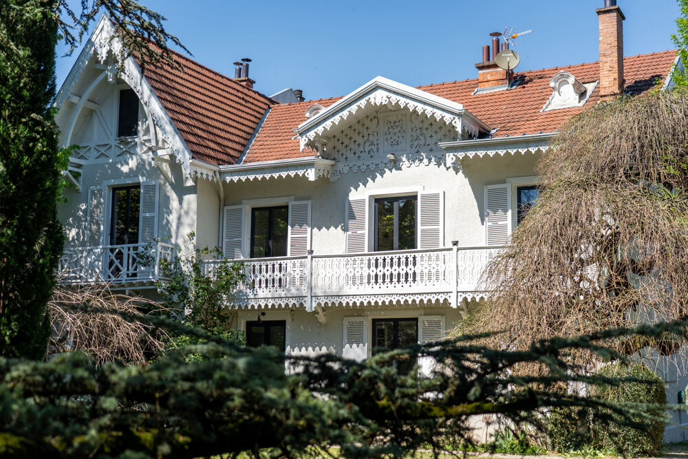 à vendre  Propriété/château Grenoble (38100)