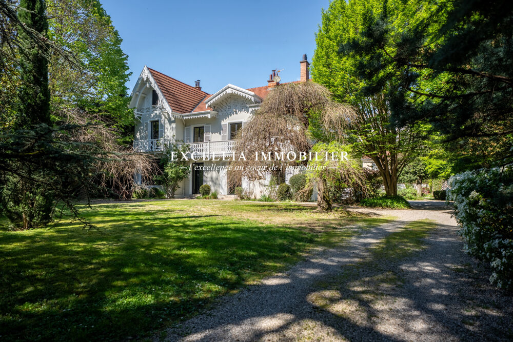 à vendre  Propriété/château Grenoble (38100)