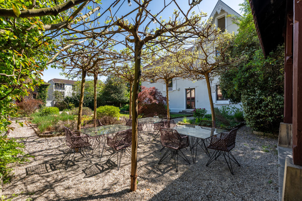 à vendre  Propriété/château Grenoble (38100)