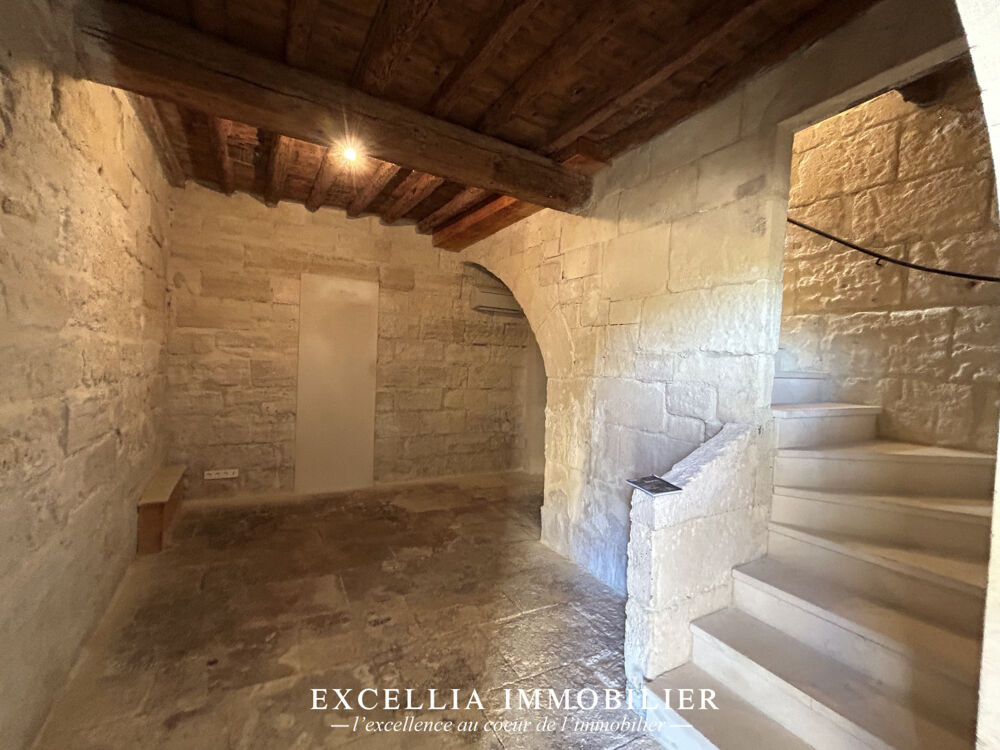 à vendre  Propriété/château Salin De Giraud (13129)