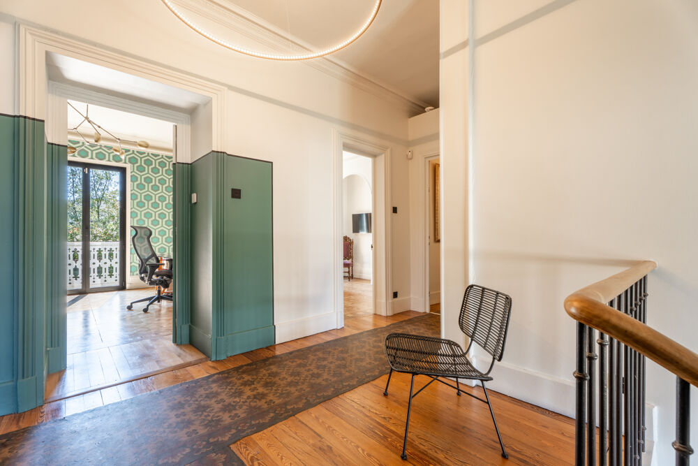 à vendre  Propriété/château Grenoble (38100)
