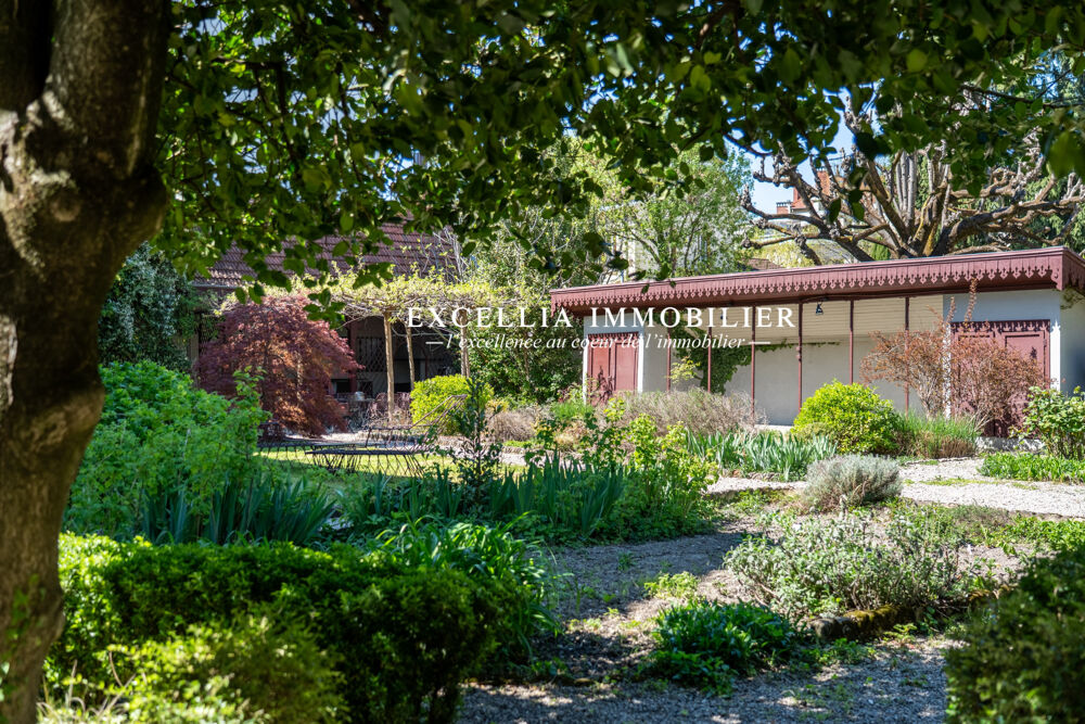 à vendre  Propriété/château Grenoble (38100)