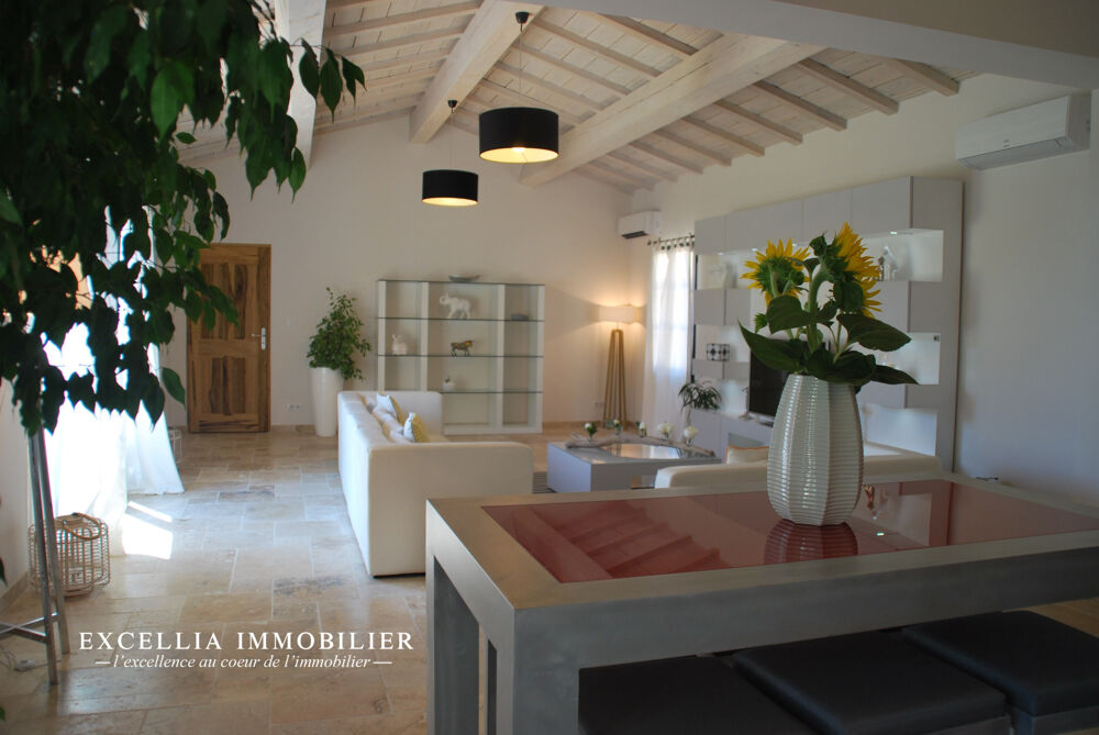 à vendre  Propriété/château Maussane-les-Alpilles (13520)