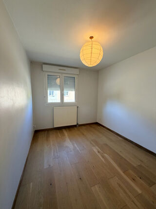 Vente Appartement Poisat   T3 lumineux de 70 m2 avec terrasse couverte de 16 m2 sur la verdure Poisat