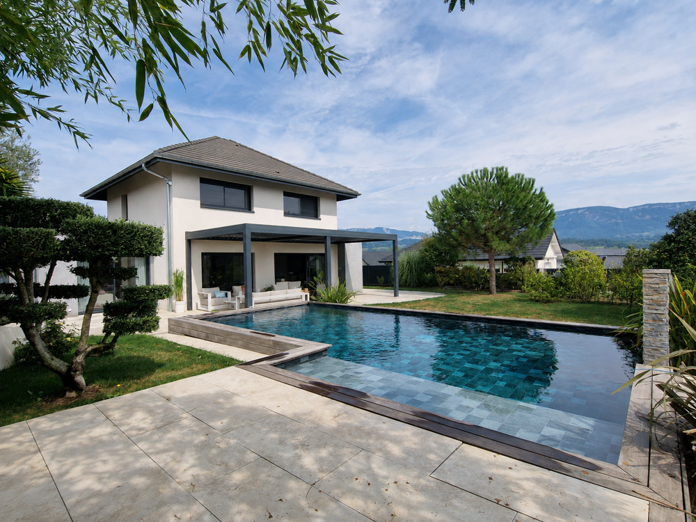 Maison 5 pièces 148 m² · à La Biolle · 148 m² · 669 000 €