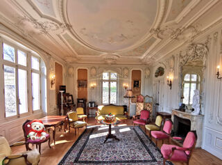  Propri�t�/ch�teau � vendre 15 + pi�ces 658 m�