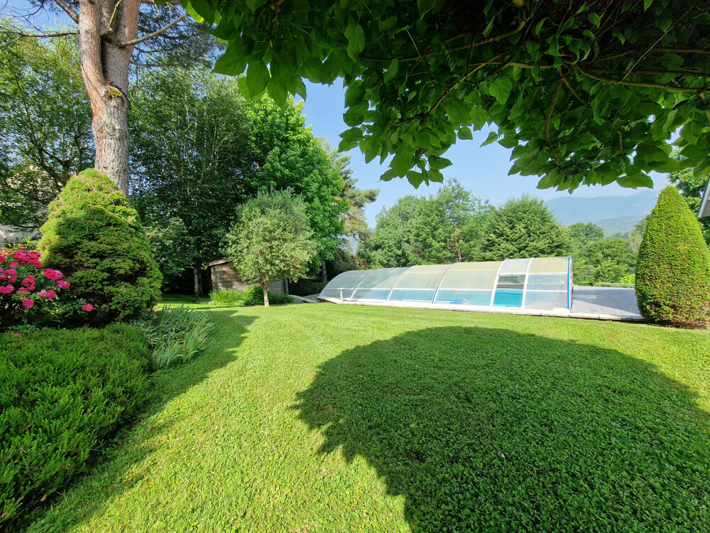 Maison d'architecte 184 m2 à vendre BELLEY 01300