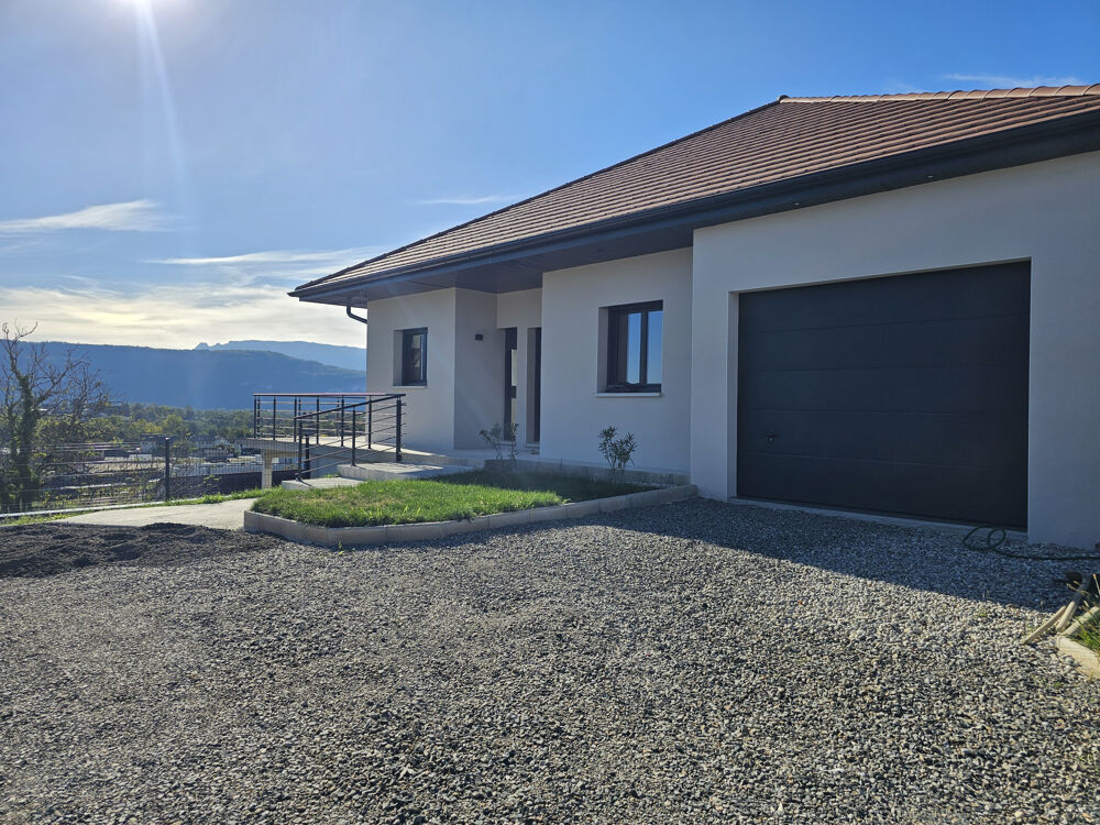 Vente Maison Villa T4 de plain-pied   130 m2   Belley Belley