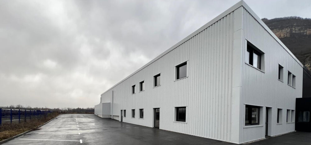   A vendre Local industriel 1262 m2 CULOZ 