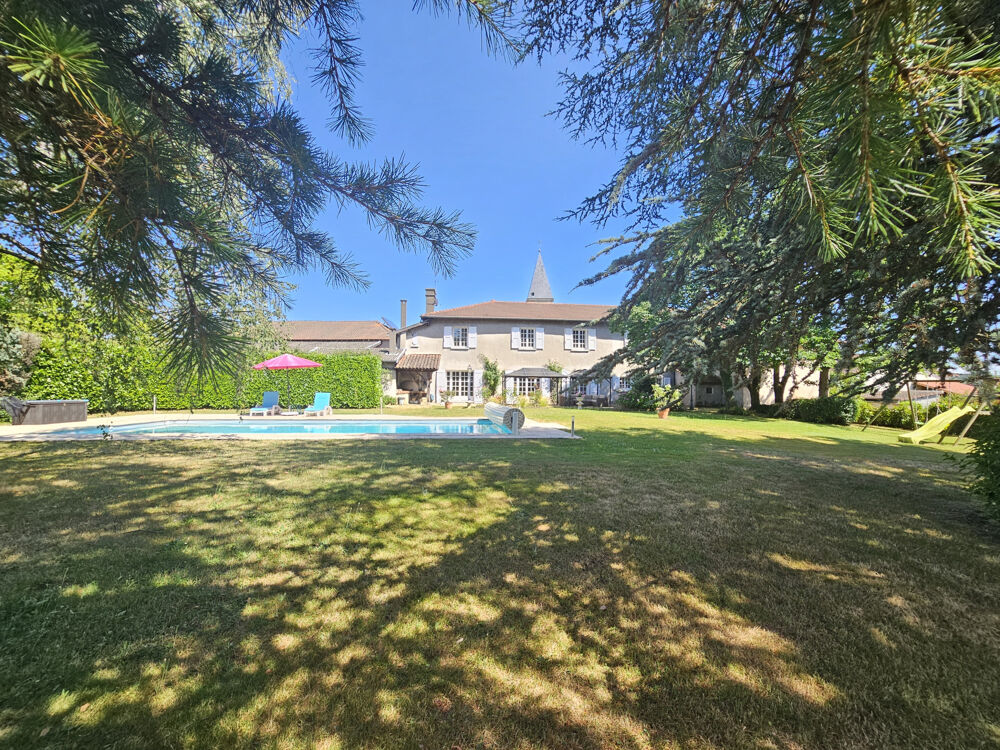 Maison 7 pièces 293 m² · à St Jean de Bournay · 293 m² · 580 000 €