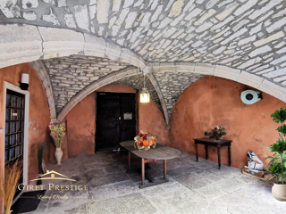  Immeuble  vendre 15 + pices 523 m