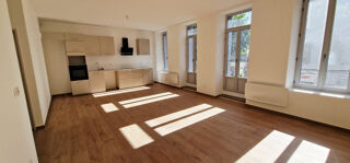  Appartement à louer 2 pièces 68 m²