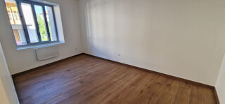  Appartement à louer 2 pièces 68 m²