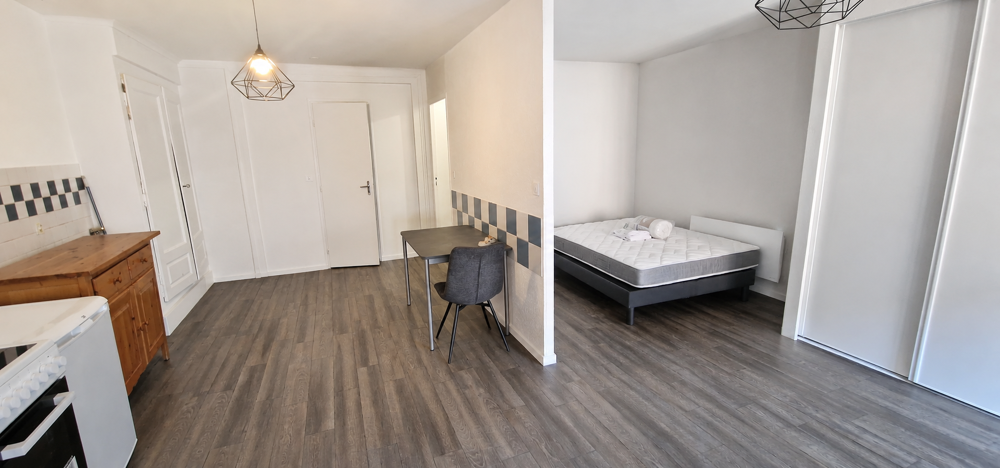 Location T1 bis centre ville BELLEY
