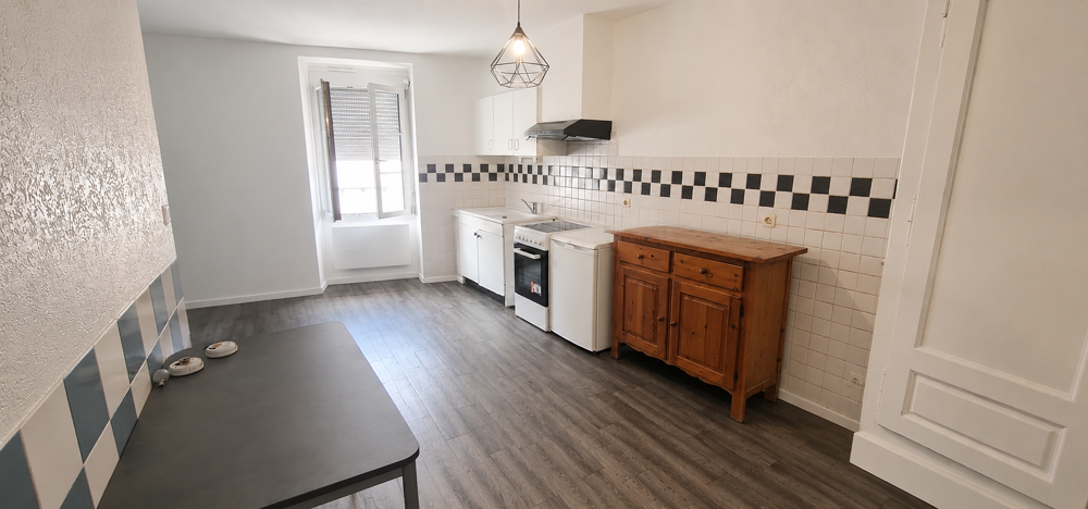 Location T1 bis centre ville BELLEY