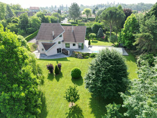  Maison  vendre 8 pices 185 m