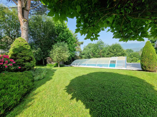  Maison  vendre 8 pices 185 m