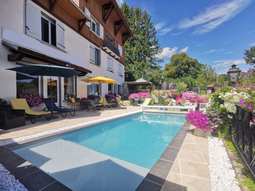 Vente Immeuble Grande maison environ 660 m2 habitables VALROMEY-SUR-SERAN 01260 Artemare