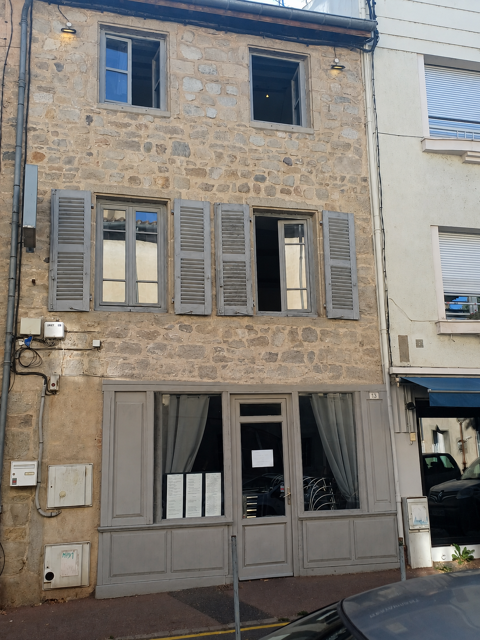 MONTBRISON FOND DE COMMERCE DE125M2 AVEC LICENCE IV 150000 42600 Montbrison