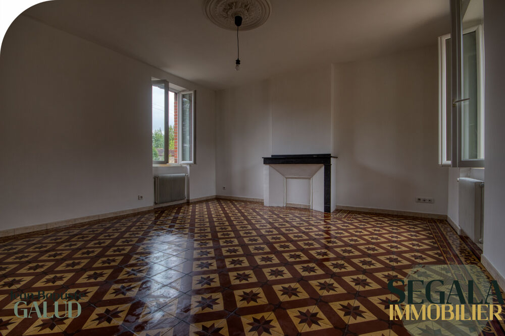 Maison de village de 111 m2, 3 chambres et cour Lescure-dAlbigeois