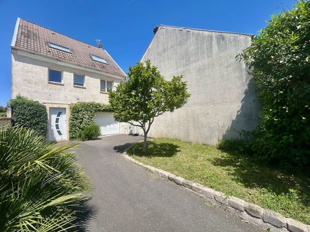 ARPAJON - MAISON INDIVIDUELLE SUR SOUS-SOL TOTAL - F6 - JARDIN ET DEPENDANCE F2