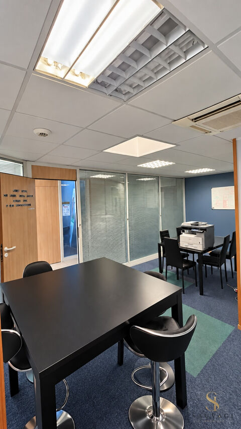  Notre-Dame-de-Bondeville   Local commercial et professionnel de 181 m2, proche centre-ville 