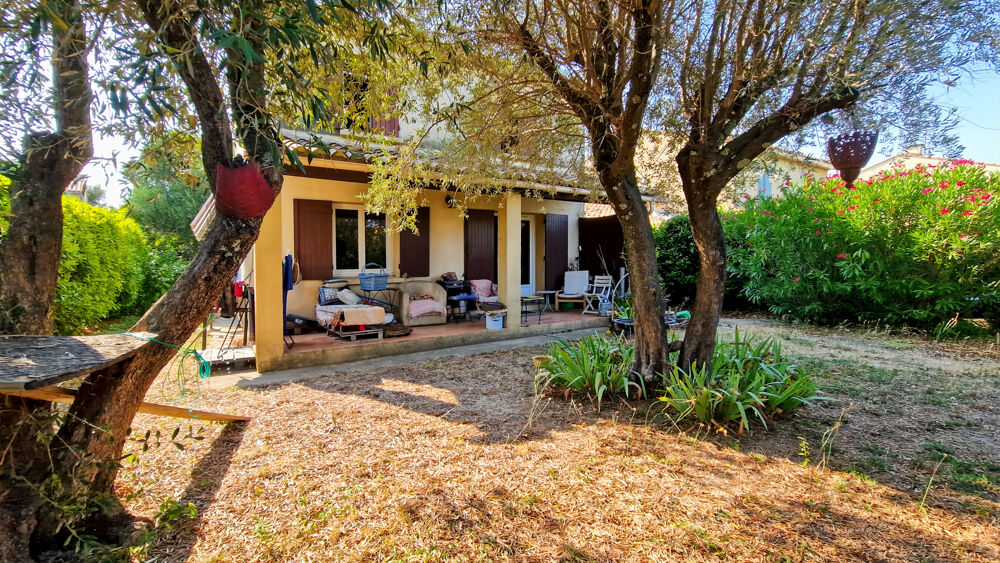 A vendre, à 600m du centre historique d'Uzès, maison T4 de 86m2 avec jardin