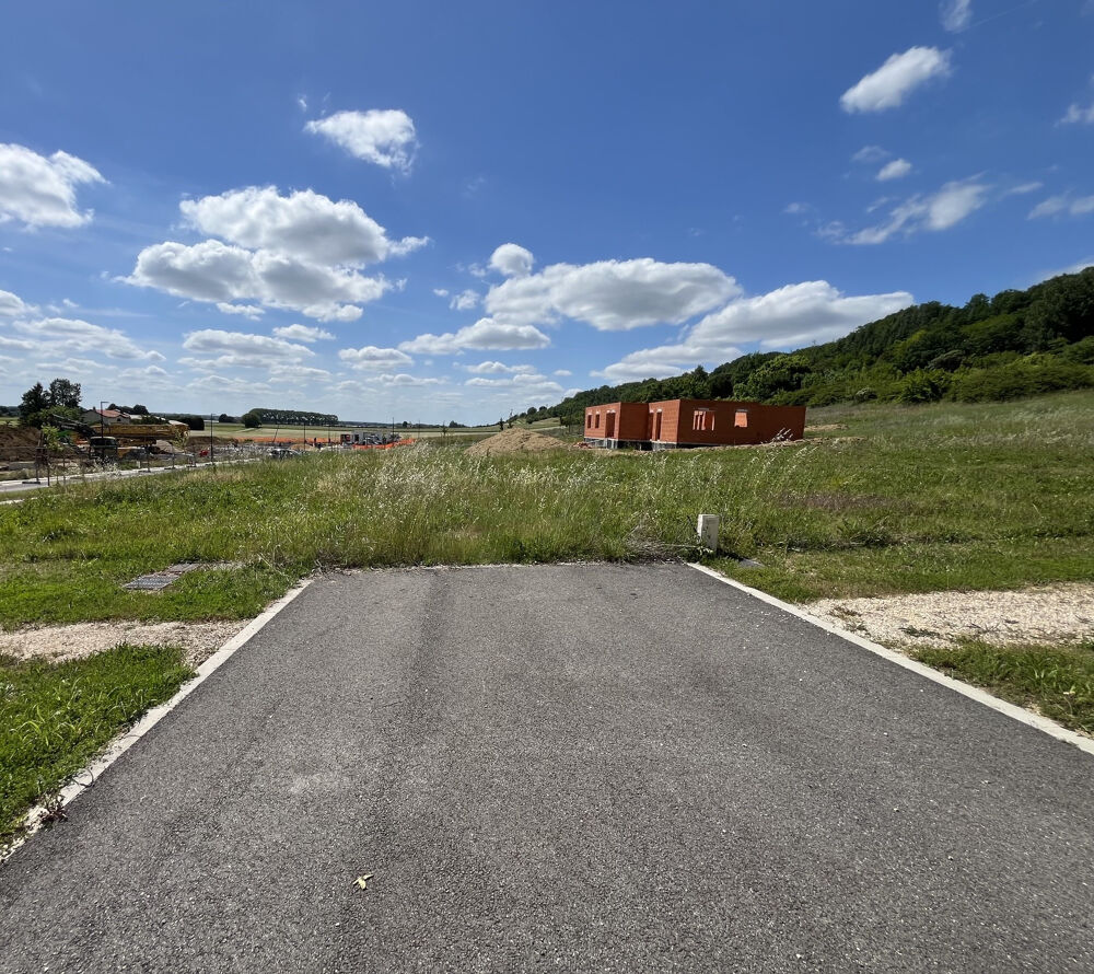 Vente Terrain REYNIES (82370), TERRAIN CONSTRUCTIBLE DE 707m2 VIABILISÉ. Reynies