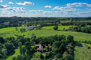  Propri�t�/ch�teau � vendre 10 pi�ces 328 m�