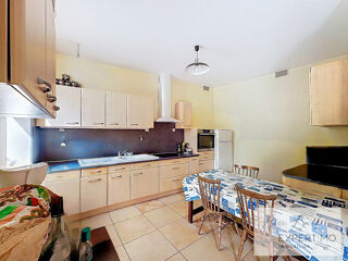  Propri�t�/ch�teau � vendre 12 pi�ces 235 m�