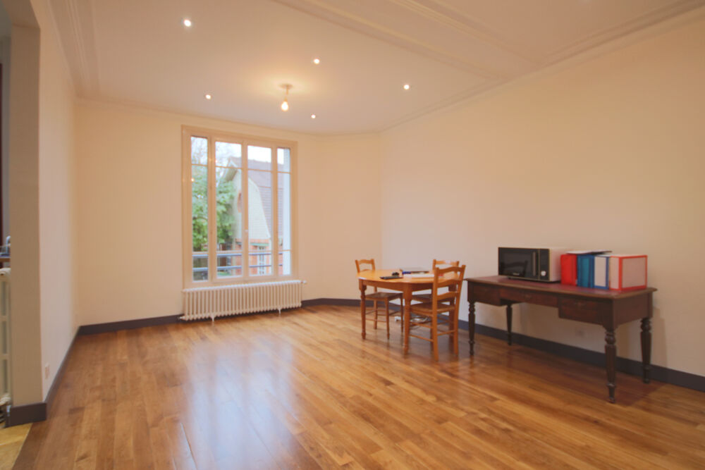 Superbe Meulière 112 m2, 4 chambres, terrain de 884 m2, DPE:C.