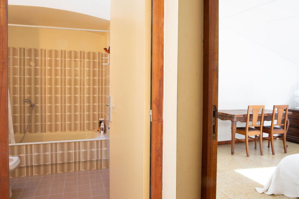 � vendre  Propri�t�/ch�teau Sari-Solenzara (20145)