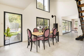  Maison à vendre 7 pièces 255 m²