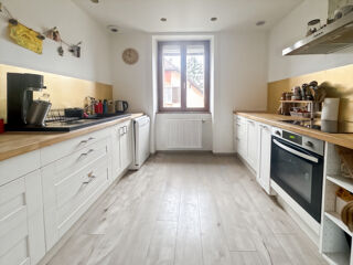  Maison  vendre 8 pices 185 m