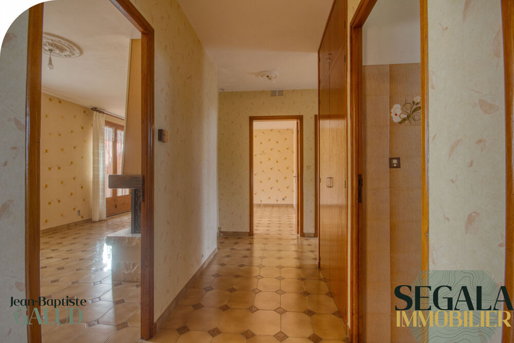 Vente Maison Carmaux - Maison de 117 m2 avec grand jardin, trois chambres et deux garages Carmaux