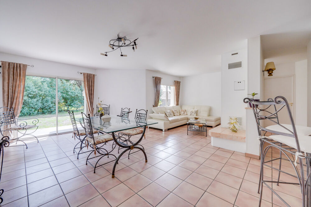 Maison 7 pièces de 145m2 sur parcelle de 1568m2