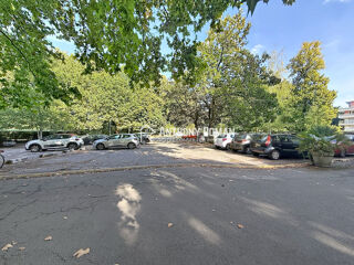  Parking / Garage à vendre 