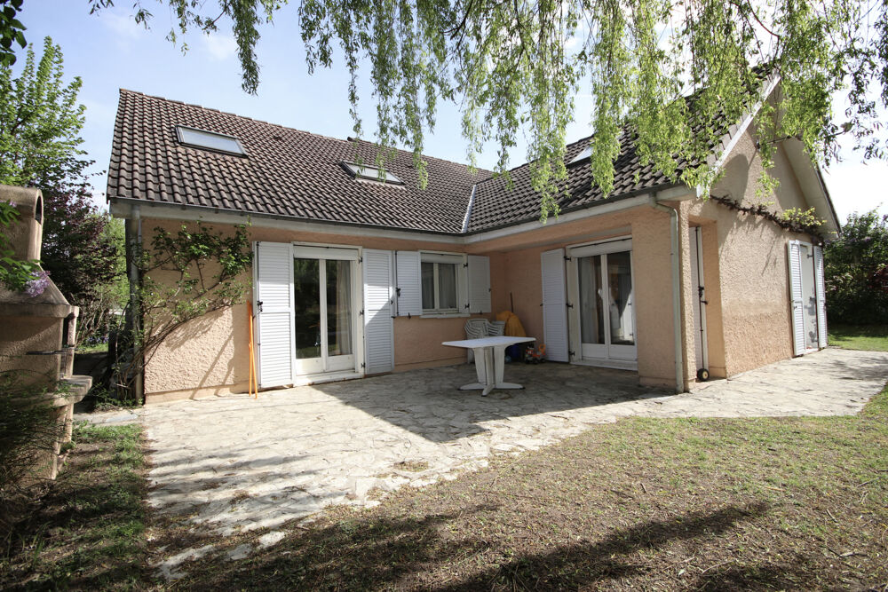 A vendre à Bouffémont, maison, 222 m2, 9 chambres, terrain 734 m2