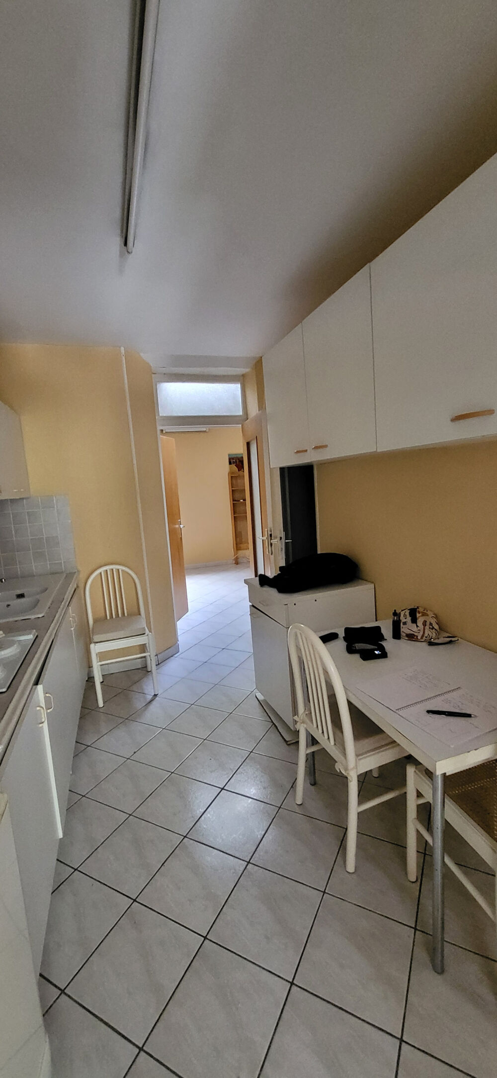 Maison de village rdc commercial avec 2 niveaux d'habitation