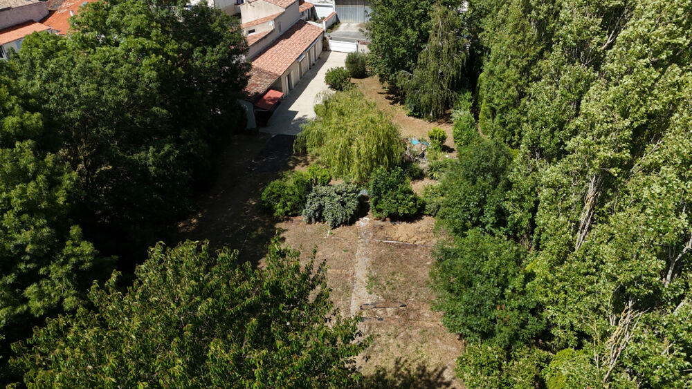 Vente Maison MAISON - 5 CHB. avec 2500 m2 de TERRAIN ARBORE à BOUHET Bouhet