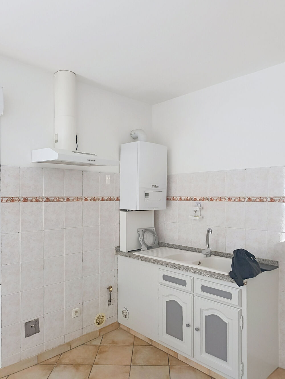 Location Appartement Appartement T3 66.00 m2  � louer  � Boll�ne Bollene