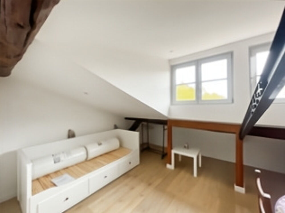 STUDIO Meublé PLACE CARNOT
