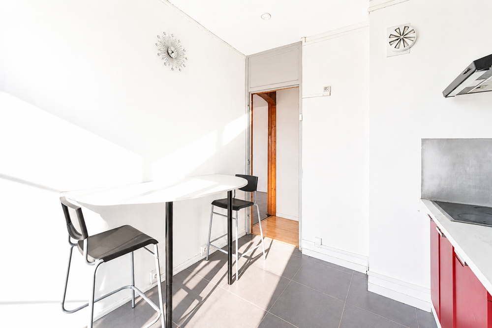 Villeurbanne Appartement T4 70 m2 rénové avec balcon
