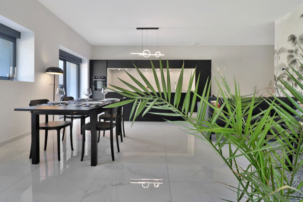 Superbe maison de 199 m2, F6, 3 ch sur 22 ares