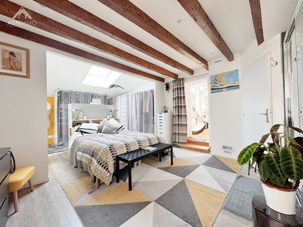 � vendre  Maison P�ron (01630)