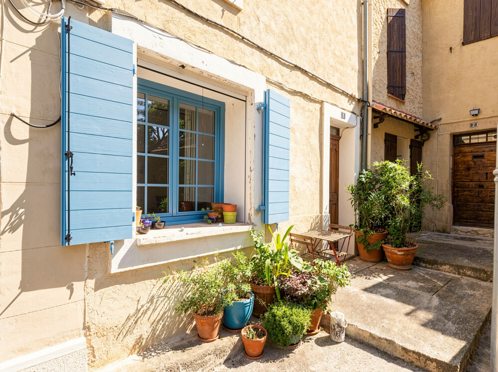 Vente Maison Maison de 115m2 avec garage, terrasse et cave. Meyrargues