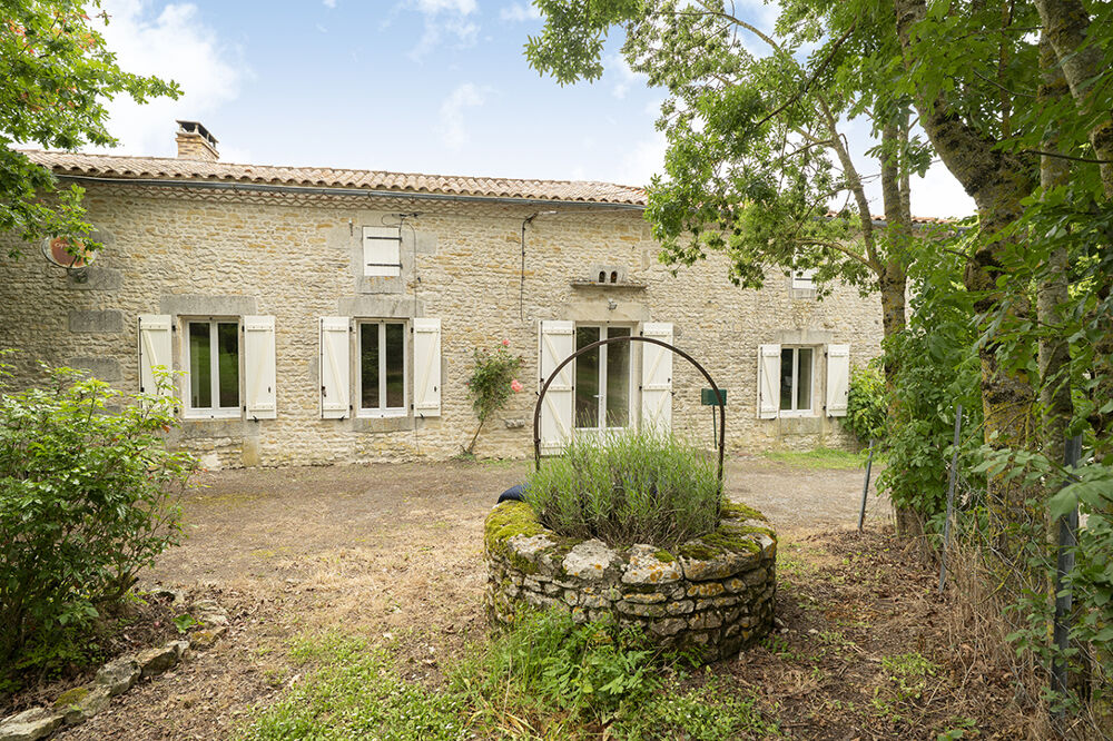 Ferme de 300m2 en vente 369600 € à Moragne